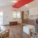 Torine Zadarvillas Vila *