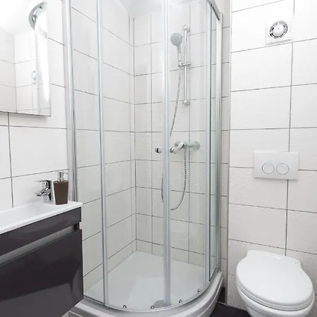 Torine Zadarvillas *