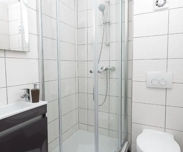 Torine Zadarvillas *