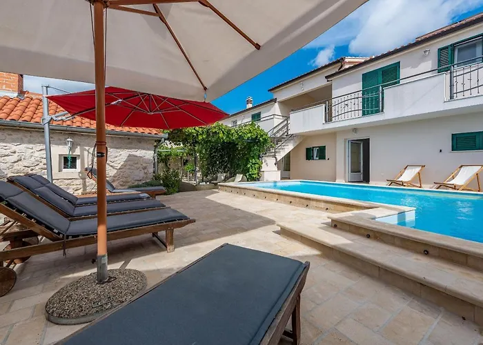 Torine Zadarvillas * Zapuzane