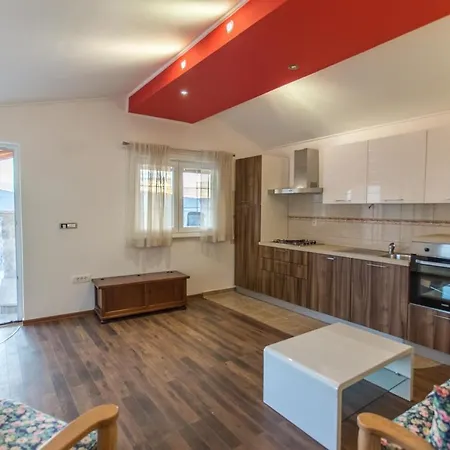 Torine Zadarvillas