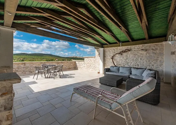 Torine Zadarvillas Zapuzane